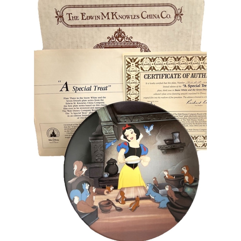 Disney‎ Snow White A Special Treat Knowles Collector Plate W/ Box COA 1980s